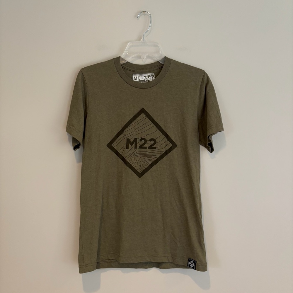 M22 Olive Short Sleeve Graphic Tee Size M